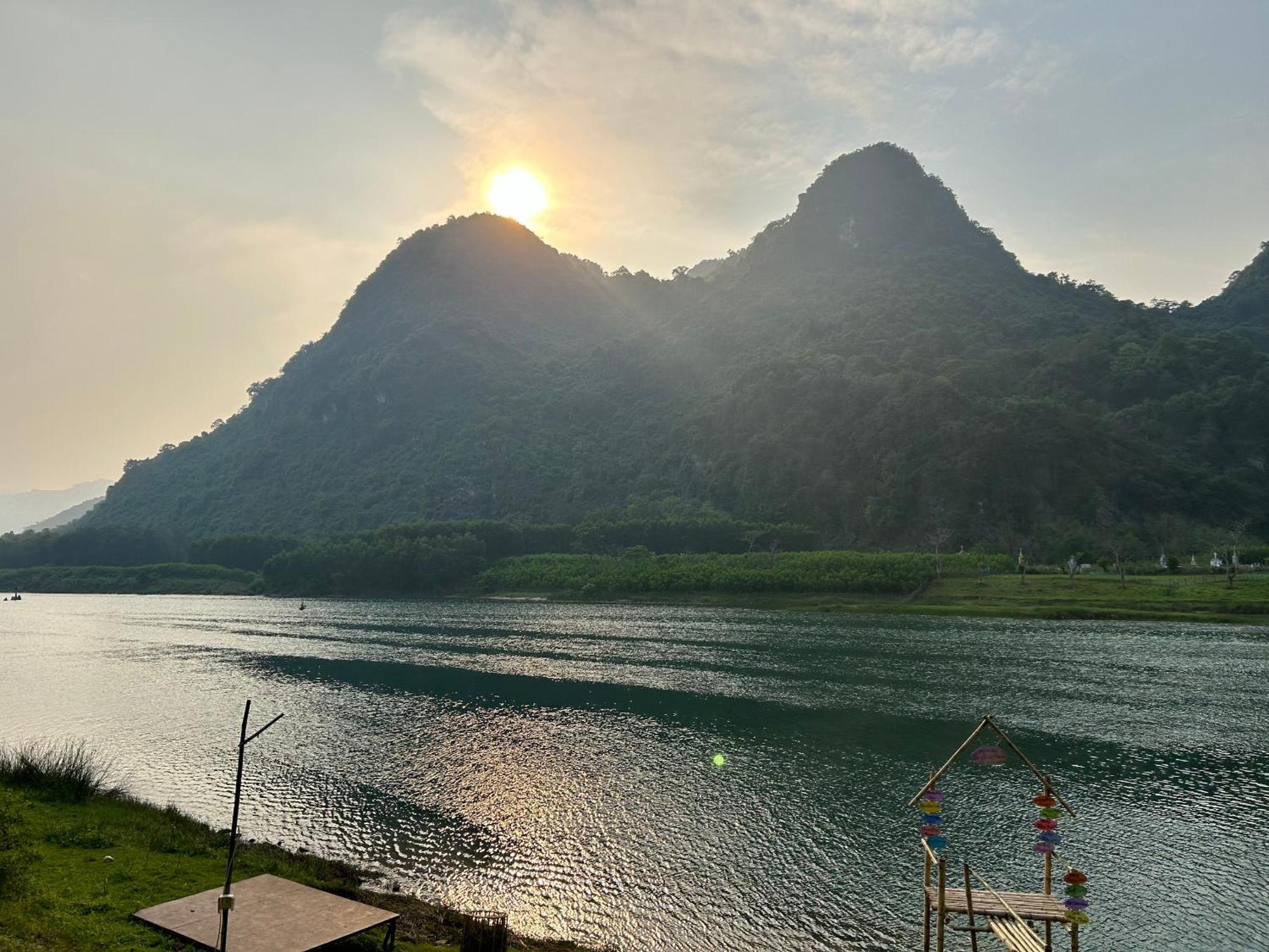 Son River House Phong Nha Eksteriør billede