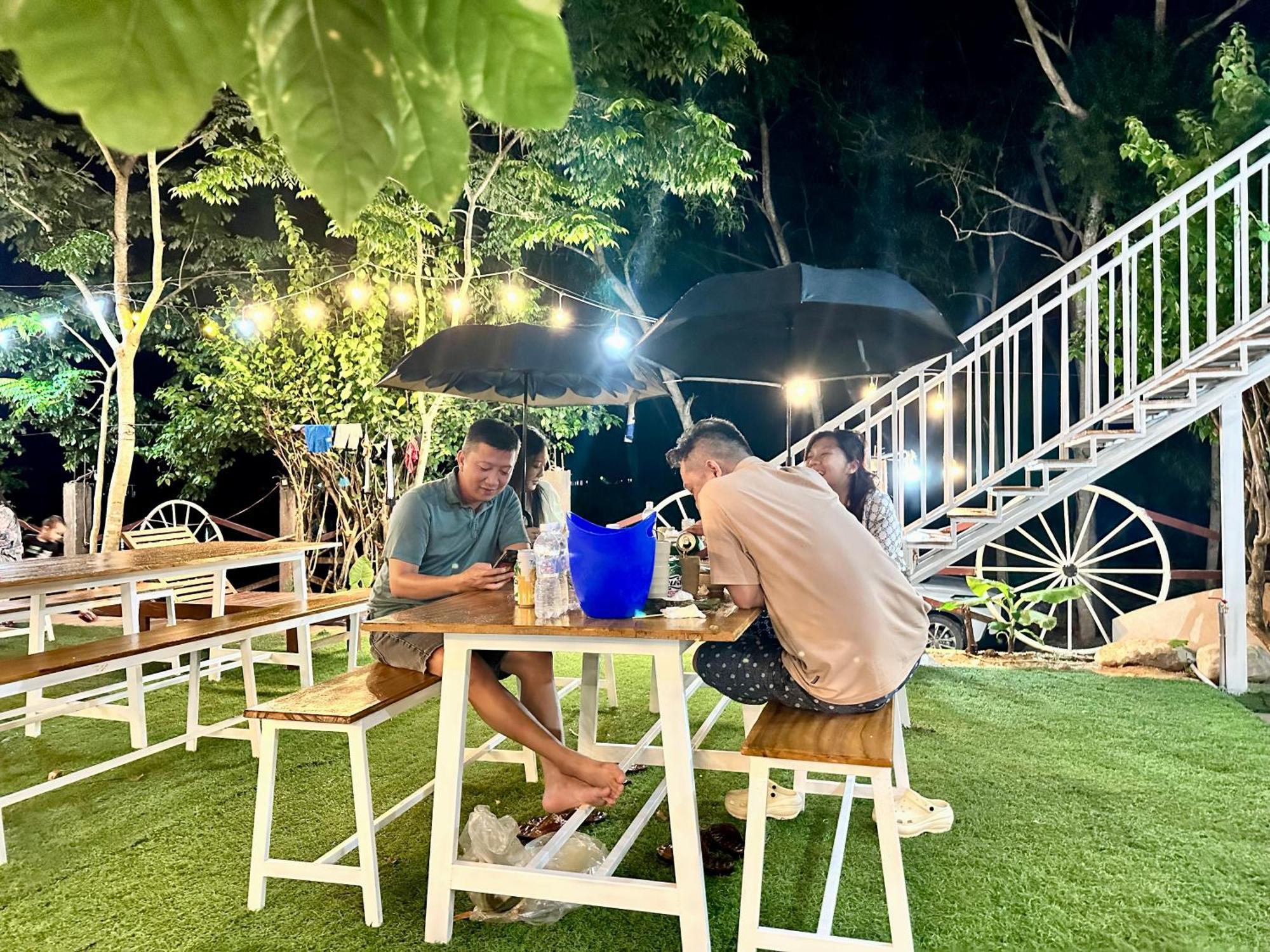Son River House Phong Nha Eksteriør billede