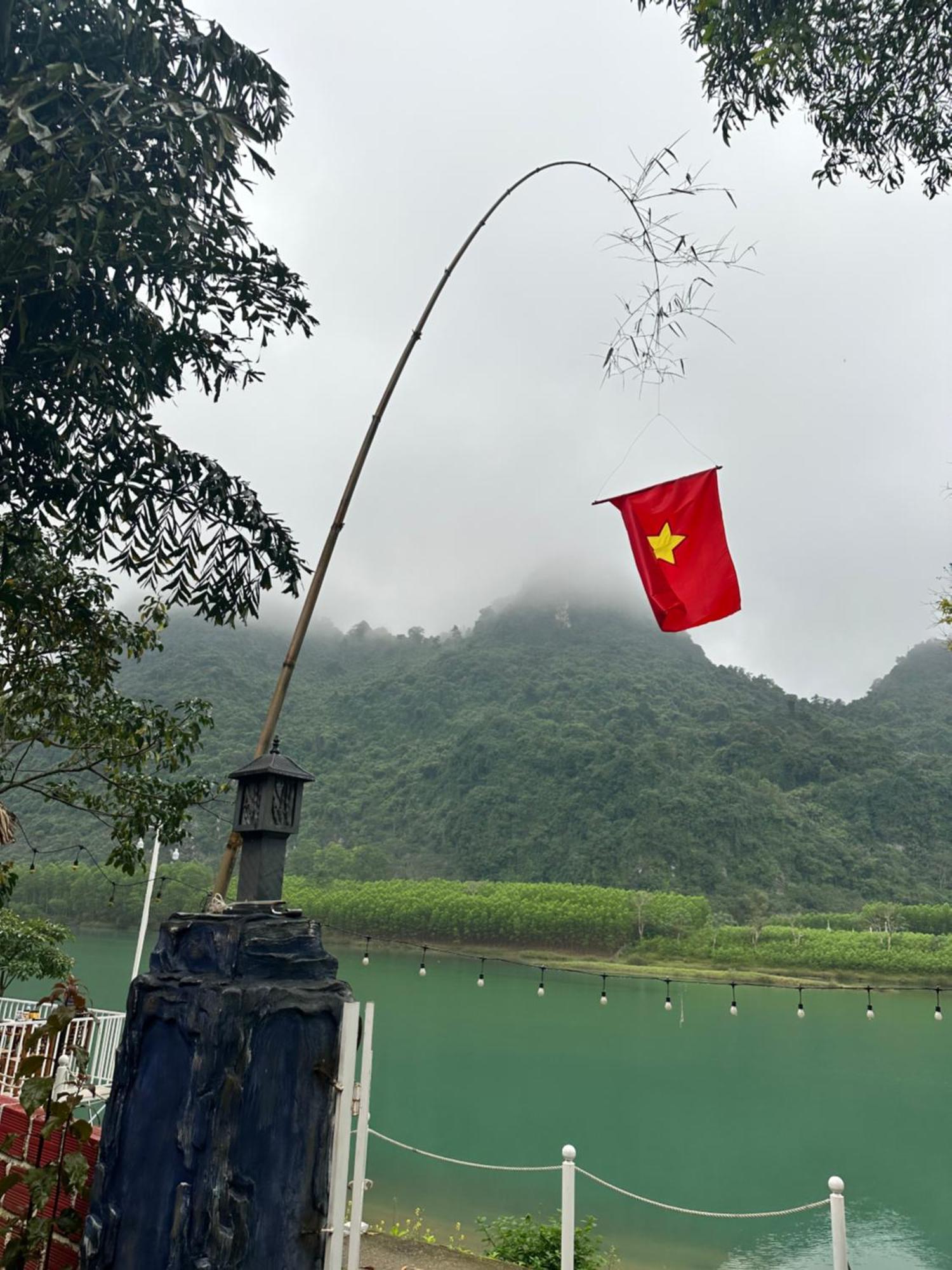 Son River House Phong Nha Eksteriør billede
